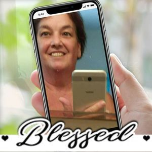 Meet your Posher, Molly